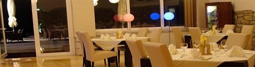 Marina Hotel - Restaurant Fažana Buitenkant foto